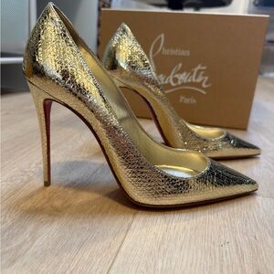 Christian Louboutin Good Metallic pumps. Size 9. So Kate Pigalle. Box & dust bag